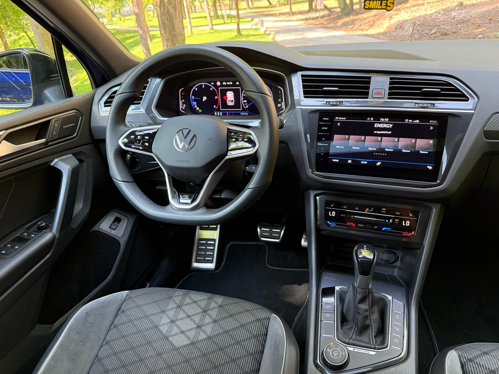 VW Tiguan 2.0TDI* 4MOTION* R-LINE* PANO* CAM360* DIST* IQ* , снимка 7 - Автомобили и джипове - 55294365