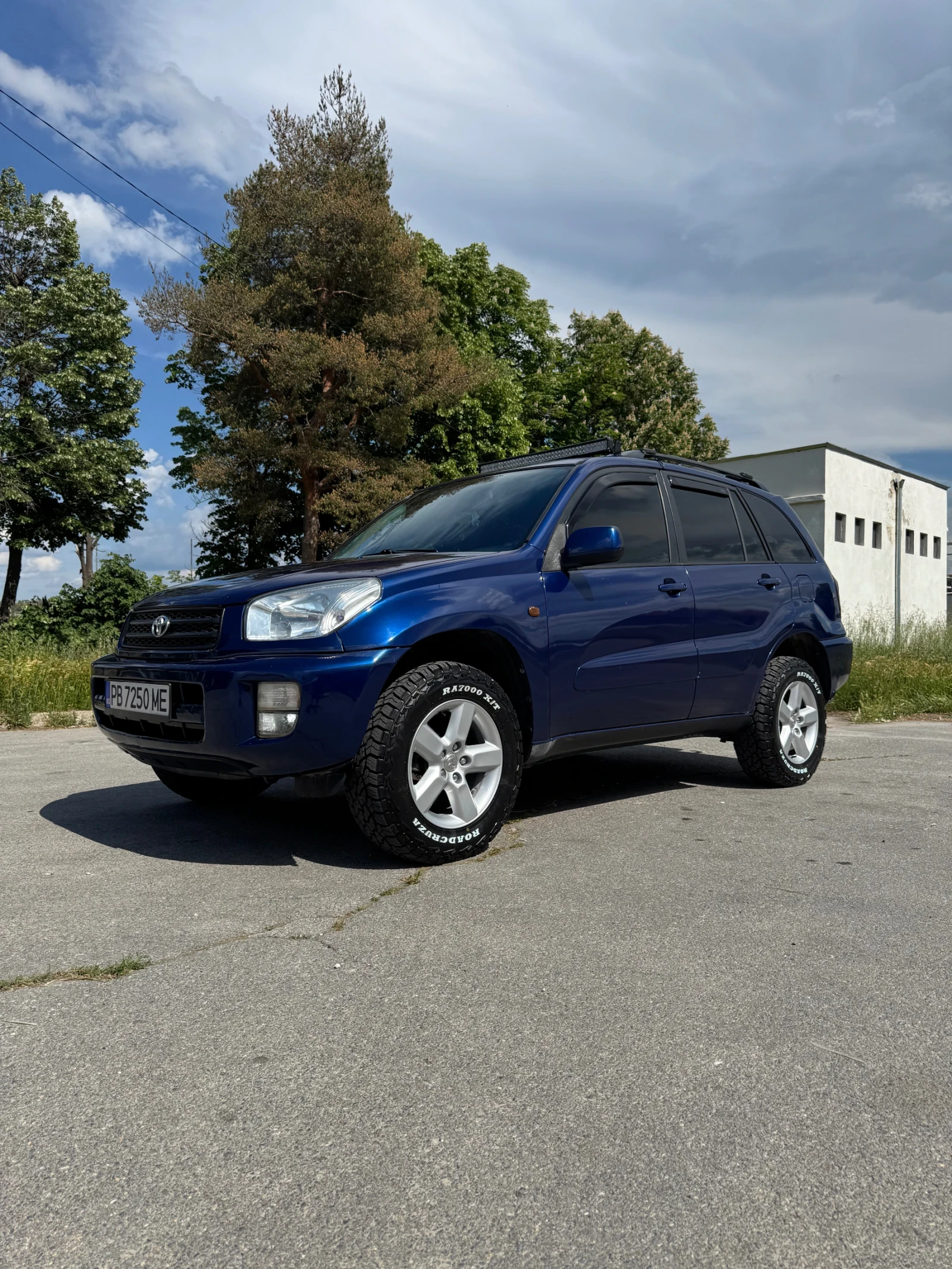 Toyota Rav4 2.0 VVTI, снимка 3 - Автомобили и джипове - 55379155