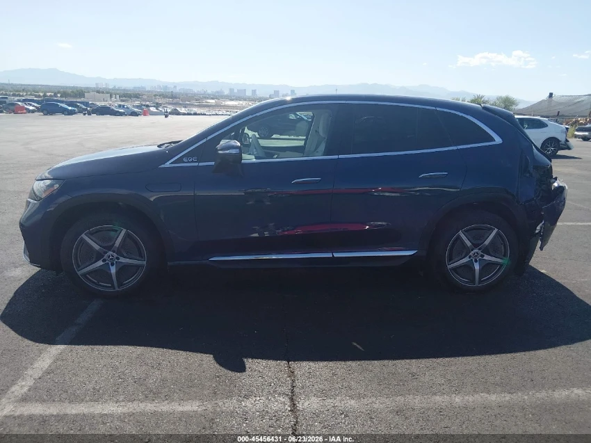 Mercedes-Benz EQE 350+ SUV* Burmester 3D* ДИСТРОНИК* , снимка 6 - Автомобили и джипове - 55640974