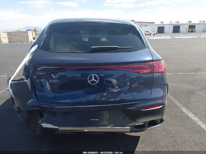 Mercedes-Benz EQE 350+ SUV* Burmester 3D* ДИСТРОНИК* , снимка 7 - Автомобили и джипове - 55640974