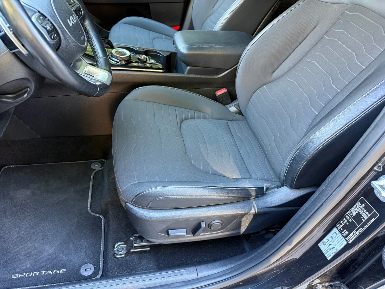 Kia Sportage Plug-in 4x4 Германия-Обслужен, снимка 8 - Автомобили и джипове - 55695468
