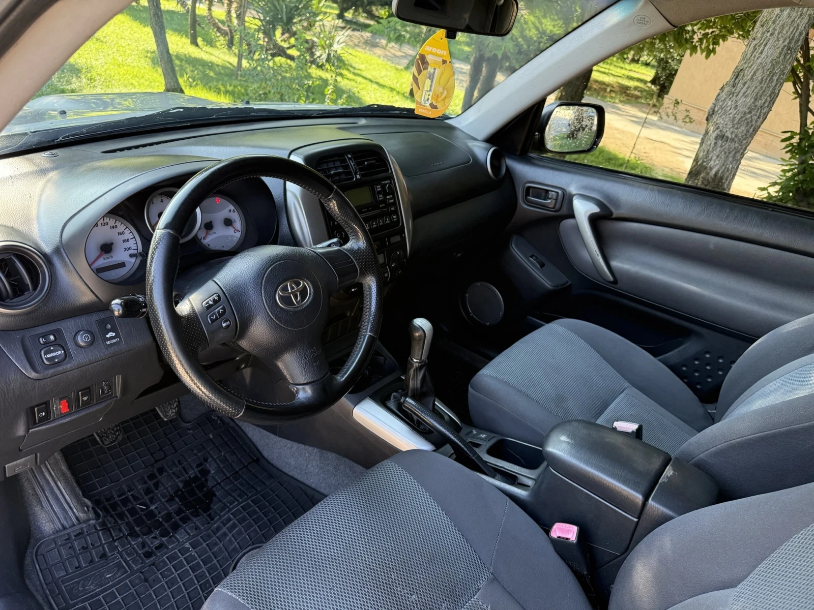 Toyota Rav4 2.0 D-4D ТОП 4х4 ЛИЗИНГ, снимка 8 - Автомобили и джипове - 56244200
