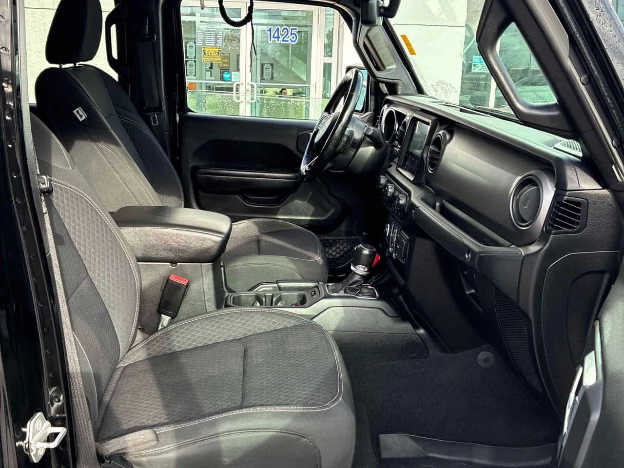 Jeep Gladiator Sport 80th Anniversary * CARFAX * ��� ������������ | Mobile.bg � ����������� 16
