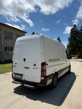 Mercedes-Benz 313, снимка 2