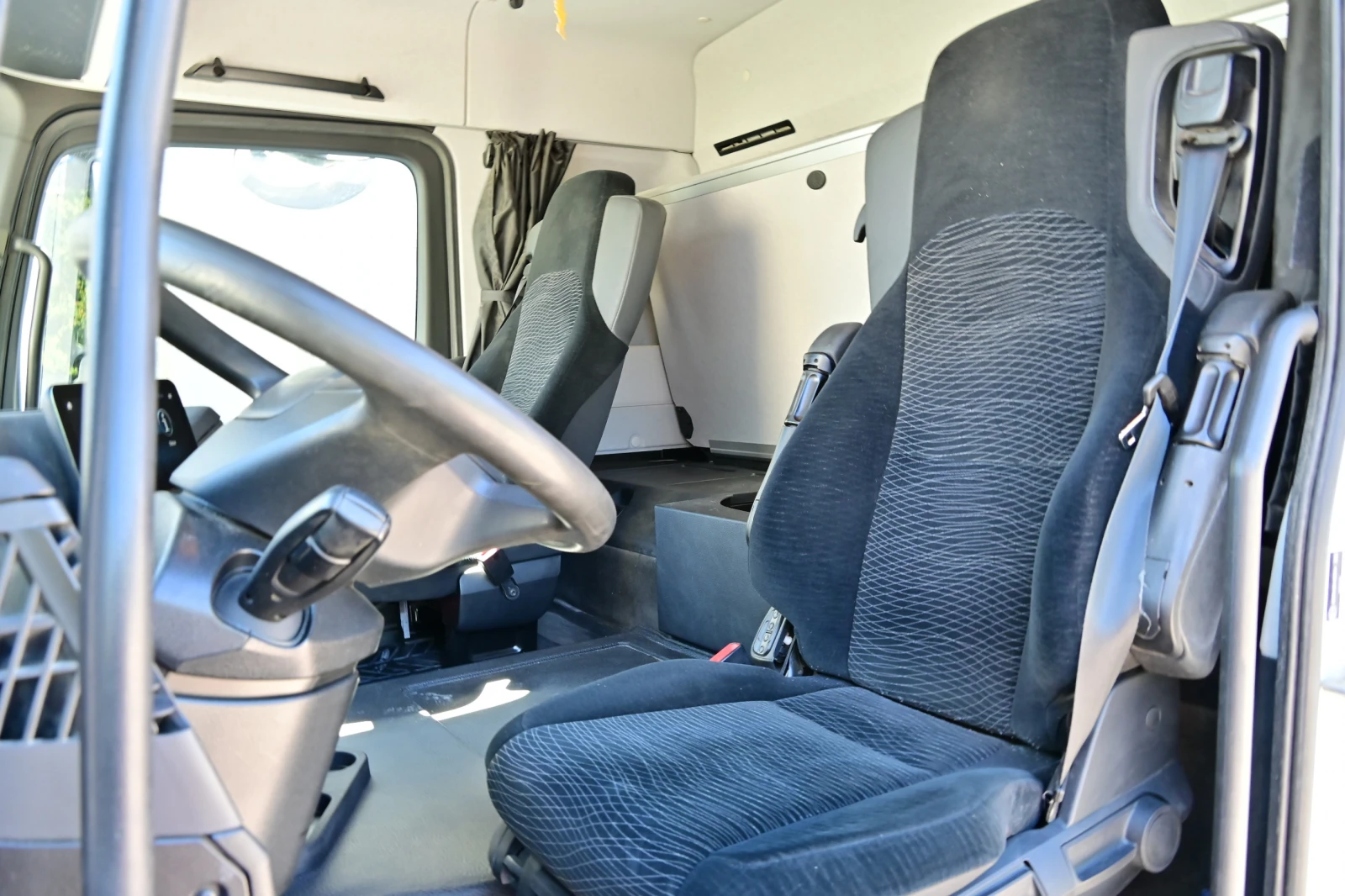 Mercedes-Benz Arocs 1851 4x4, снимка 10 - Камиони - 54886170