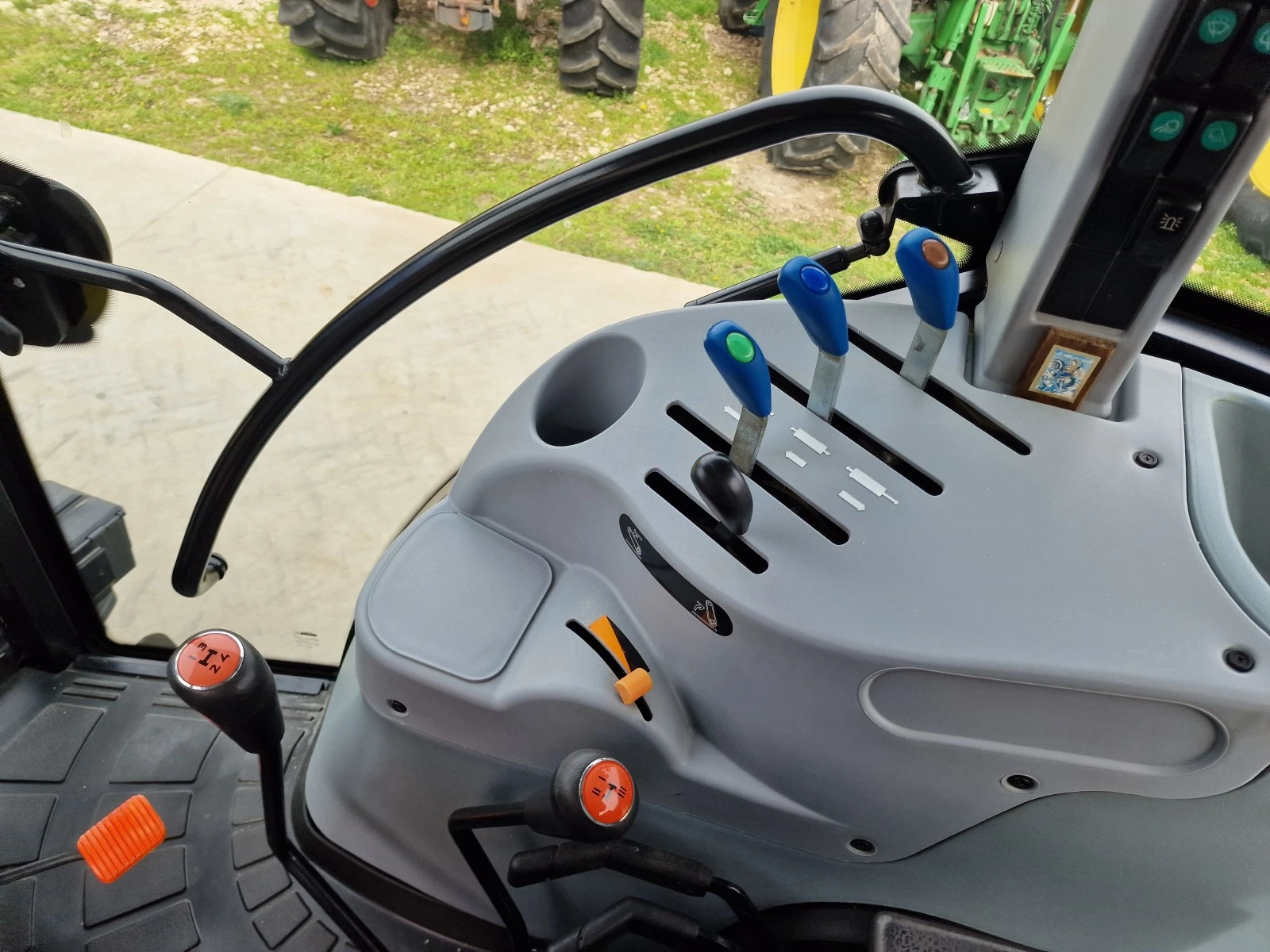  New Holland TD 5.115 | Mobile.bg   15