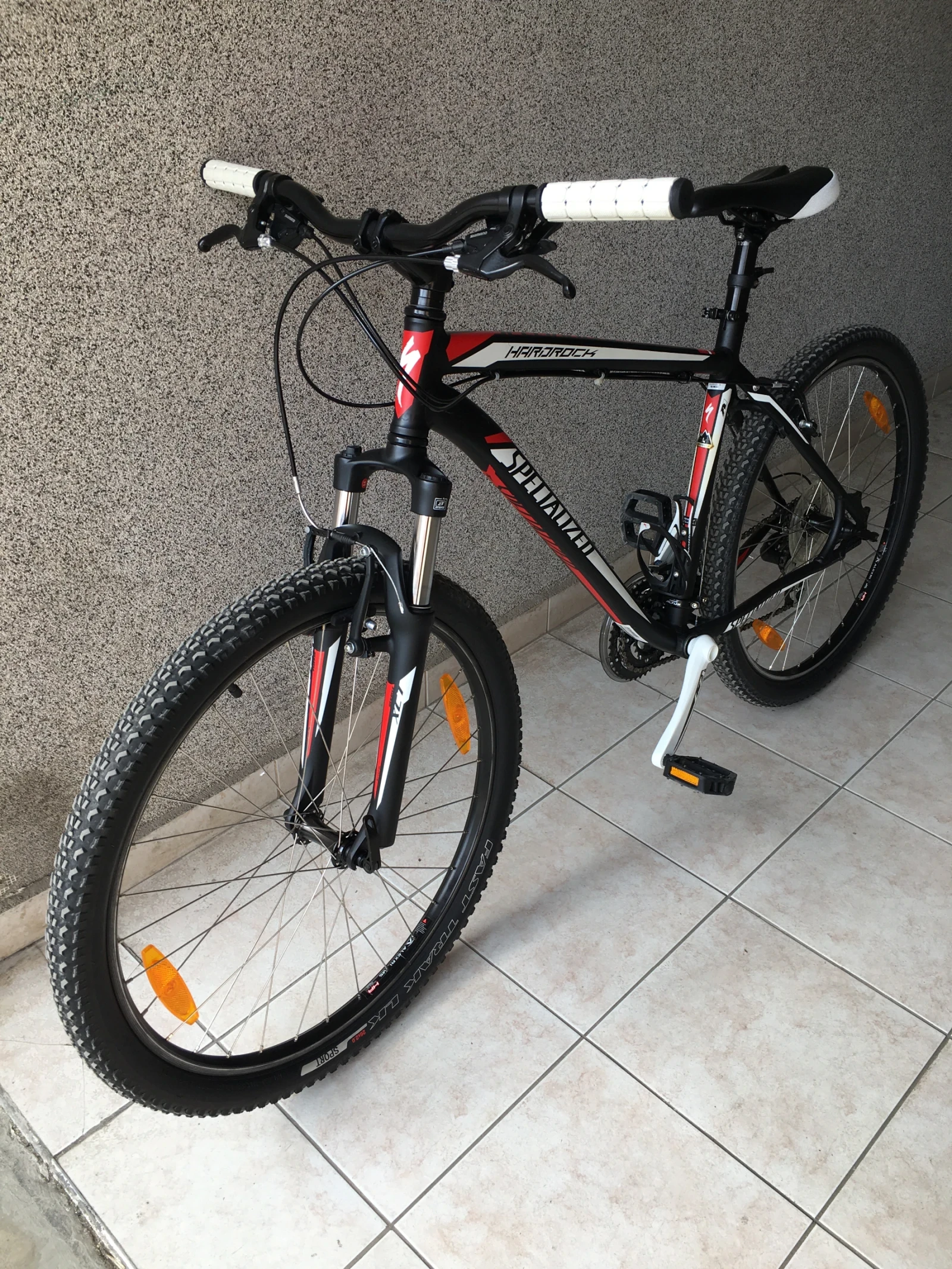  Specialized Hardrock 26 | Mobile.bg   1