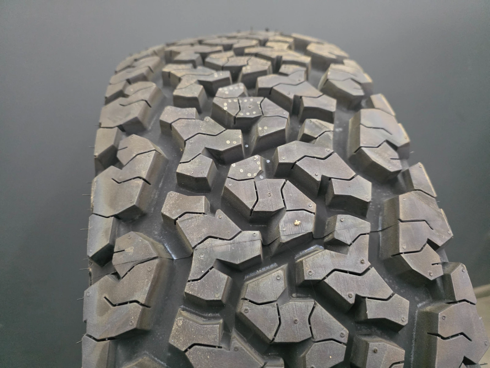 Гуми Всесезонни 265/70R15, снимка 3 - Гуми и джанти - 53984710