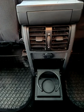 VW Touran 2.0 TDI, снимка 13