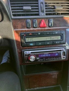 Mercedes-Benz C 180, снимка 1