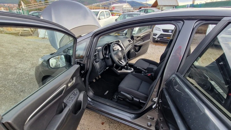 Honda Jazz 1.3 i-VTEC 11850km, снимка 9 - Автомобили и джипове - 43685638