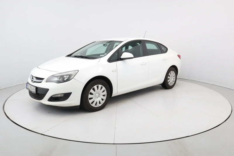 Opel Astra 1.6 CDTi, снимка 1 - Автомобили и джипове - 46546105