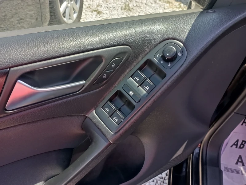 VW Golf 1.2TSI, EURO 5B, снимка 13 - Автомобили и джипове - 51384176