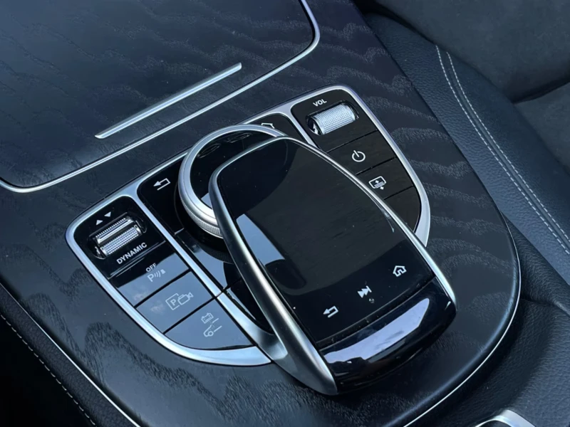 Mercedes-Benz E 300 e/AMG-LINE/320HP/PANO/360/BURM/LED/NAVI/DAB/711f, снимка 11 - Автомобили и джипове - 51616091