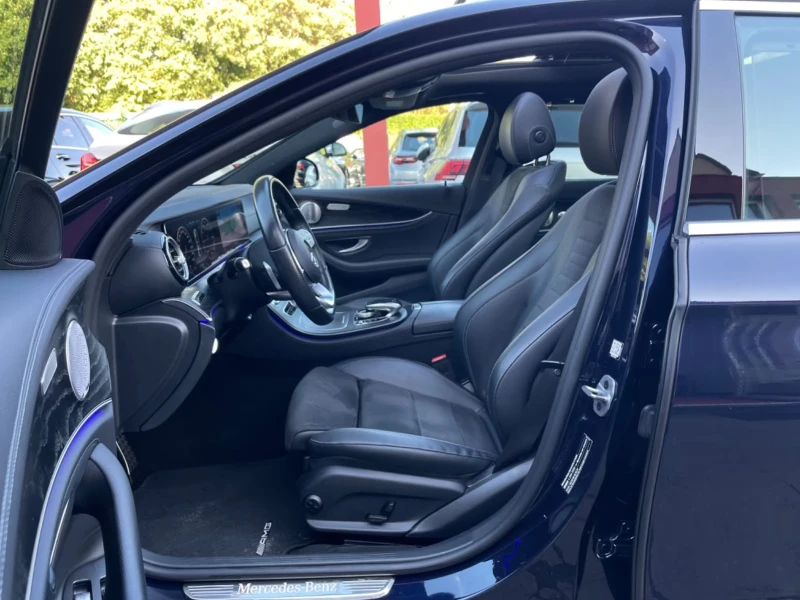 Mercedes-Benz E 300 e/AMG-LINE/320HP/PANO/360/BURM/LED/NAVI/DAB/711f, снимка 6 - Автомобили и джипове - 51616091