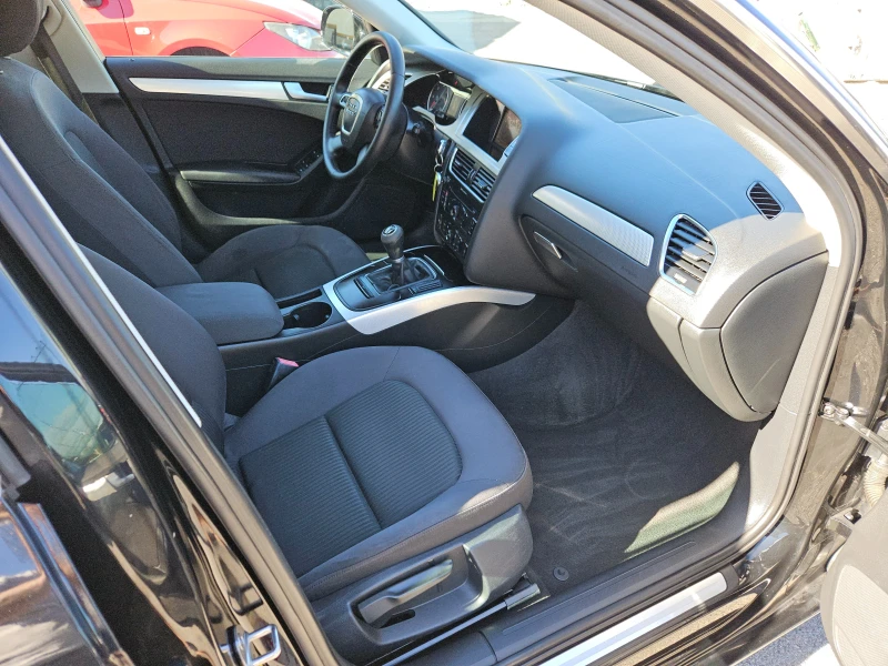 Audi A4 2.0TDI/BLACK FRIDAY/LED/NAVI/БЛУТУТ/EURO 5A/ТОП, снимка 15 - Автомобили и джипове - 51626756