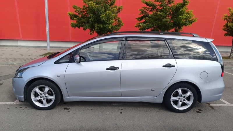 Mitsubishi Grandis 2.4i-ГАЗ, снимка 2 - Автомобили и джипове - 51864393