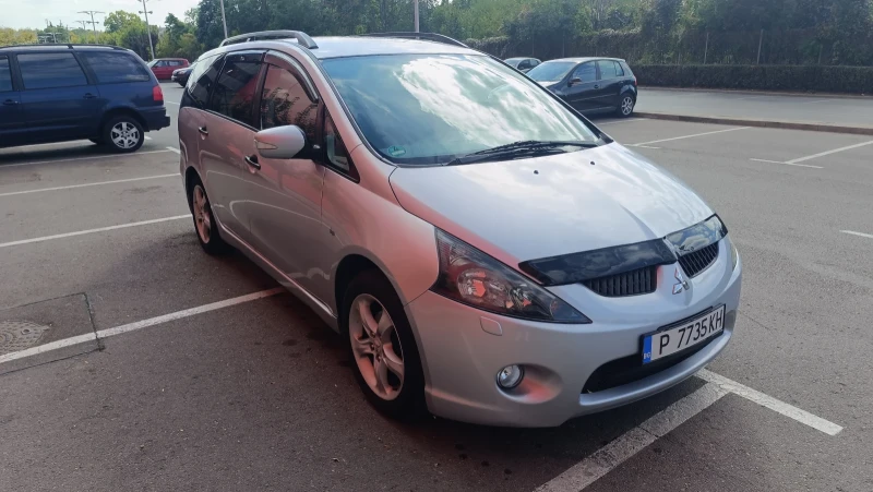 Mitsubishi Grandis 2.4i-ГАЗ, снимка 4 - Автомобили и джипове - 51864393