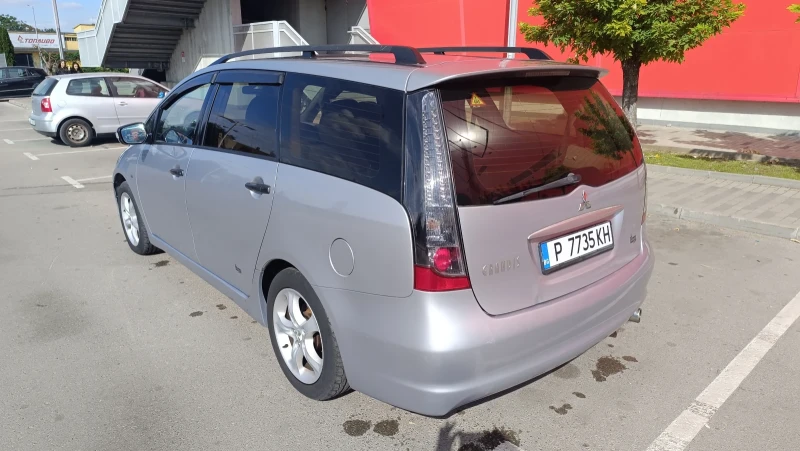 Mitsubishi Grandis 2.4i-ГАЗ, снимка 8 - Автомобили и джипове - 51864393