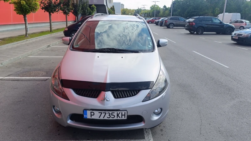 Mitsubishi Grandis 2.4i-ГАЗ, снимка 3 - Автомобили и джипове - 51864393