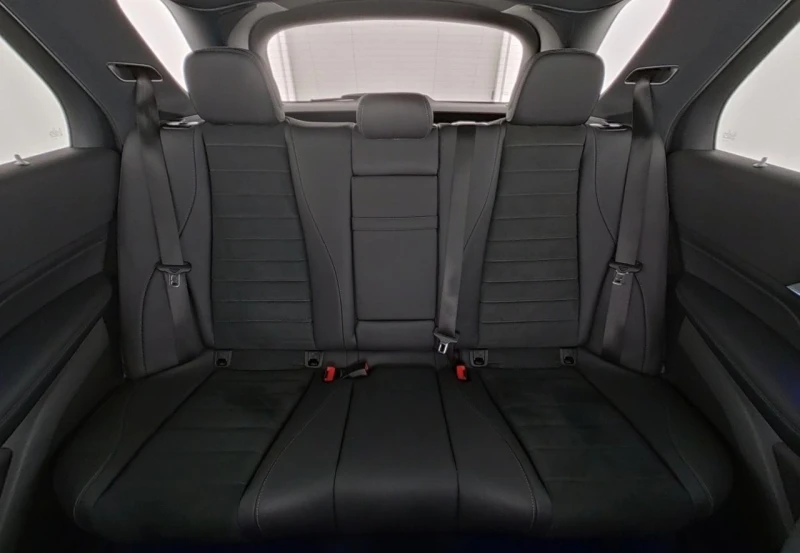 Mercedes-Benz GLE 450 d/AMG/4-MATIC/FACELIFT/BURM/AIRMATIC/NIGHT/360/, снимка 11 - Автомобили и джипове - 51964293