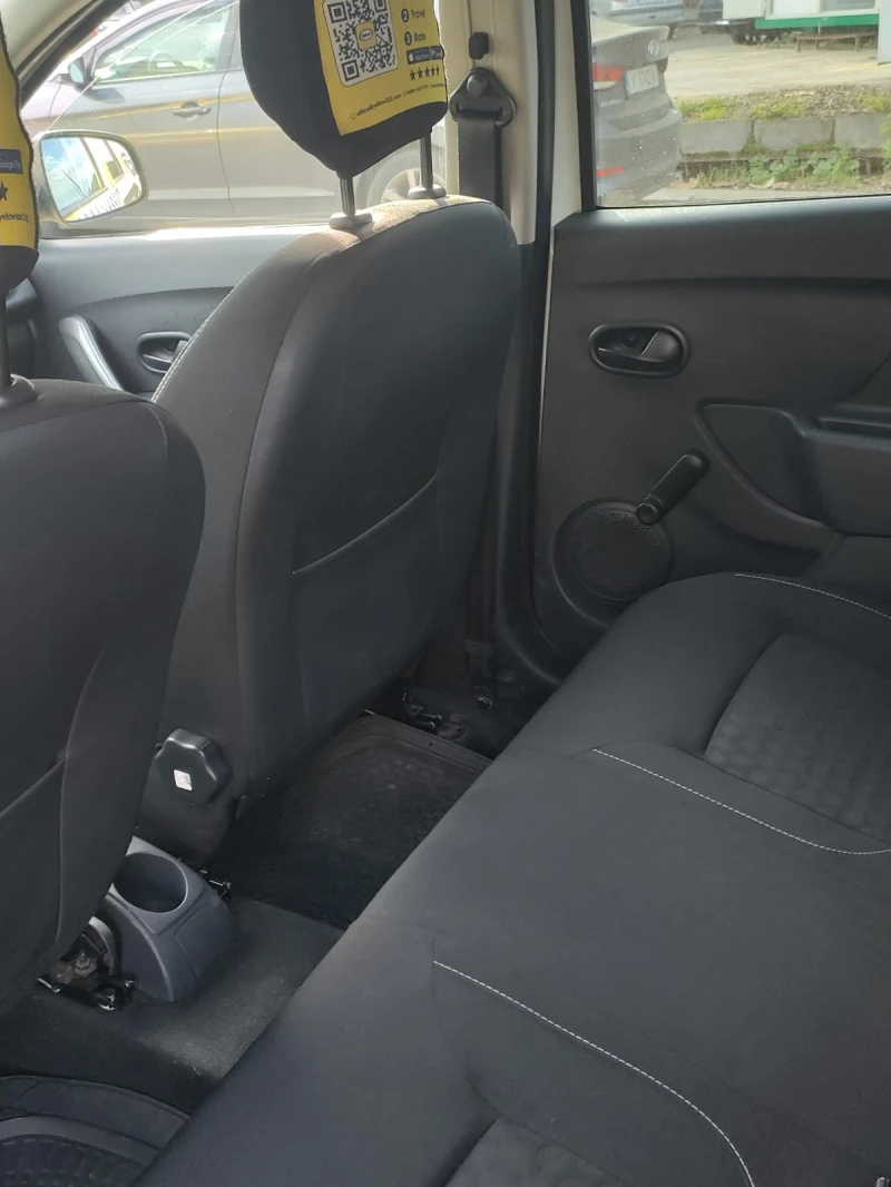 Dacia Logan, снимка 8 - Автомобили и джипове - 52458676