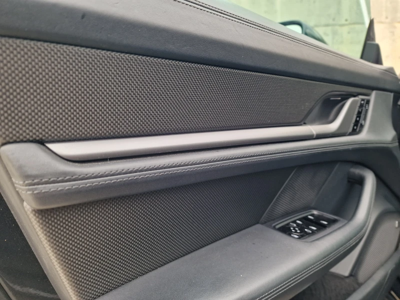 Porsche Taycan Turbo S, снимка 14 - Автомобили и джипове - 52805332