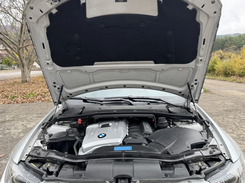 BMW 330 i М спорт, снимка 14 - Автомобили и джипове - 52885375