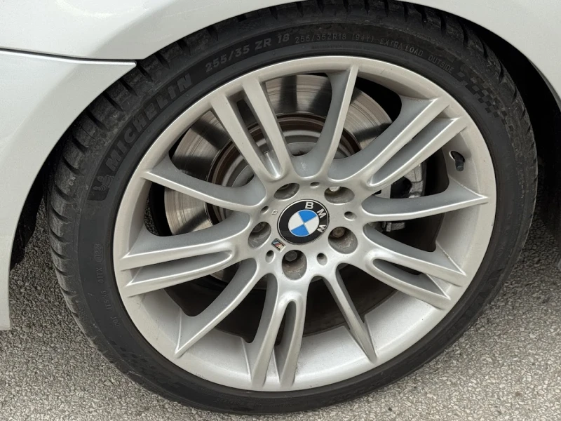 BMW 330 i М спорт, снимка 8 - Автомобили и джипове - 52885375