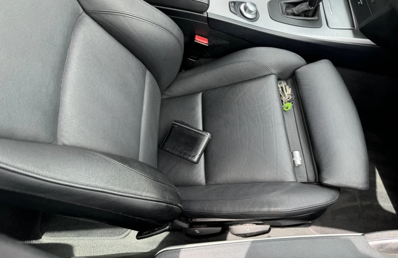 BMW 330 i М спорт, снимка 13 - Автомобили и джипове - 52885375