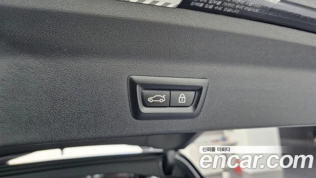 BMW X3 XDrive* M40* LASER* DIGITAL* ПОДГРЕВ* ОБДУХВ* ПАНО, снимка 9 - Автомобили и джипове - 54356166
