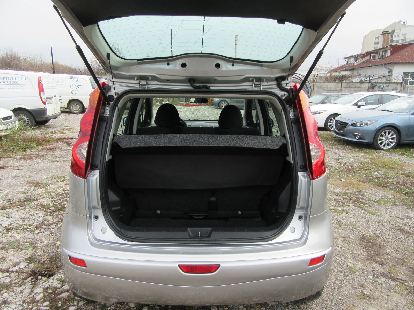 Nissan Note 1.4i/16V/FACELIFT - изображение 8