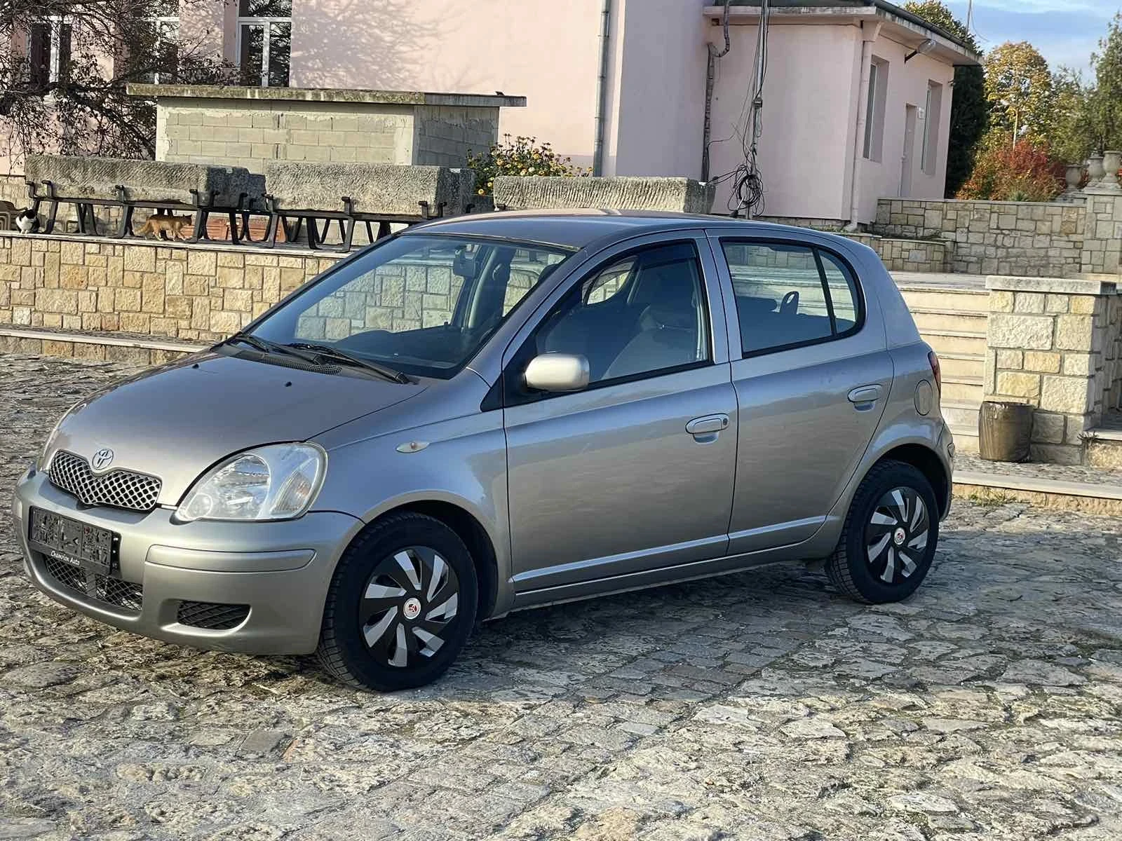 Toyota Yaris 1.3 VVT - изображение 3