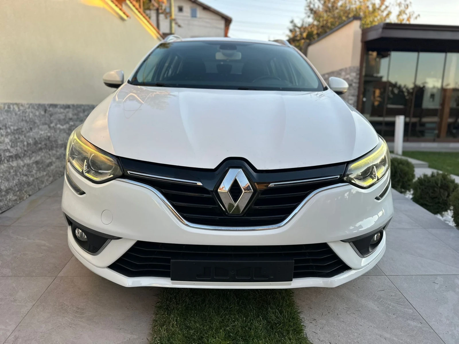 Renault Megane 1.5DCi - изображение 2