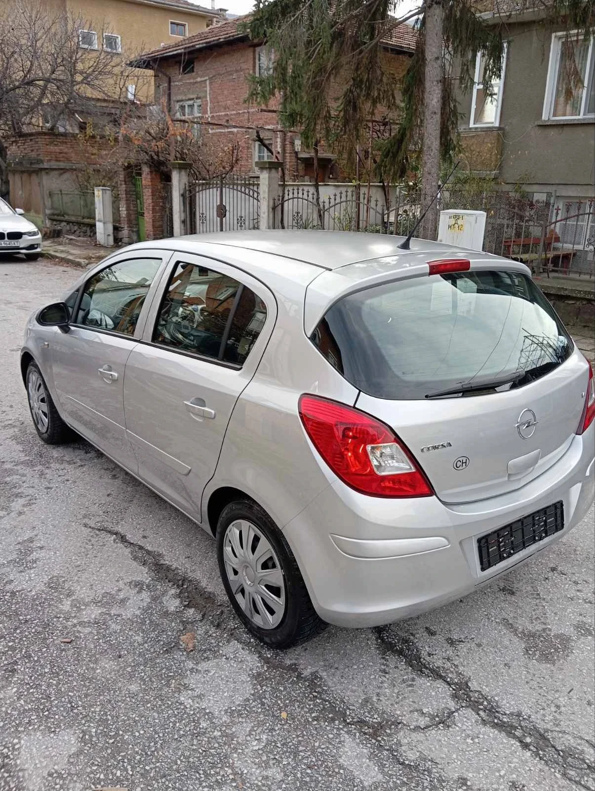 Opel Corsa 1.4i - изображение 6