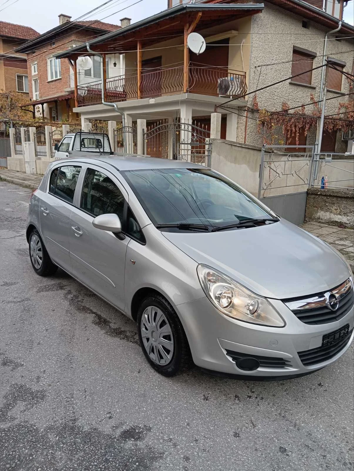 Opel Corsa 1.4i - изображение 3