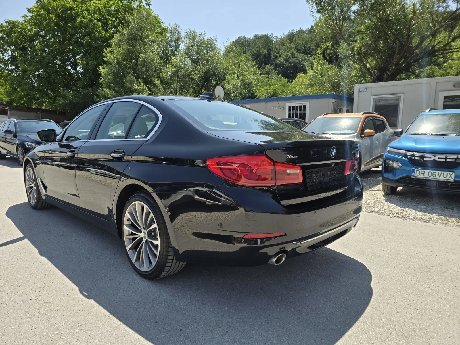 BMW 520 520D 190к.с XDRIVE luxury style  - изображение 3