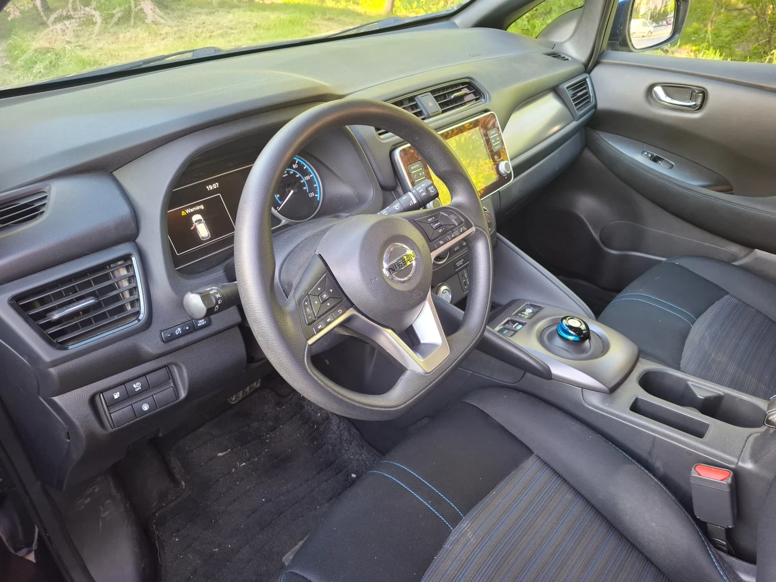 Nissan Leaf  S plus - изображение 3