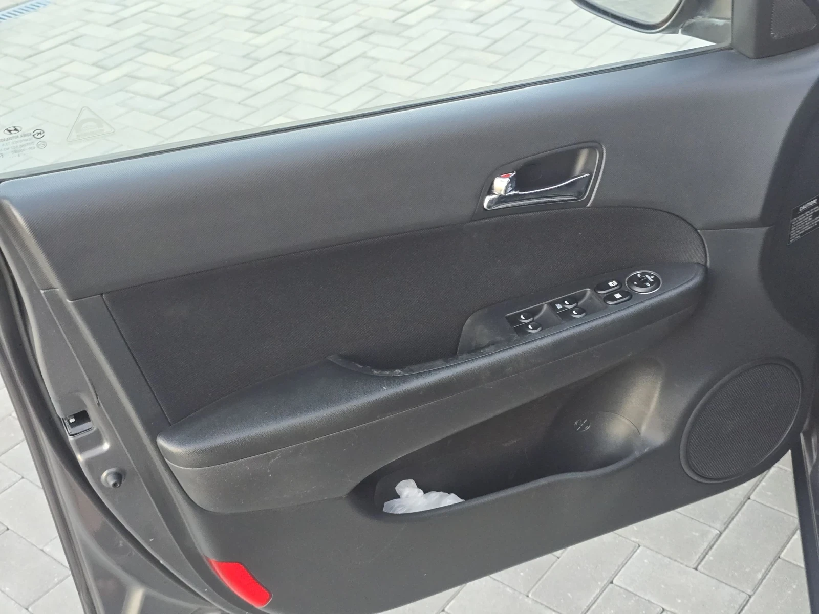 Hyundai I30 1.6CRDi/90КС. - изображение 10