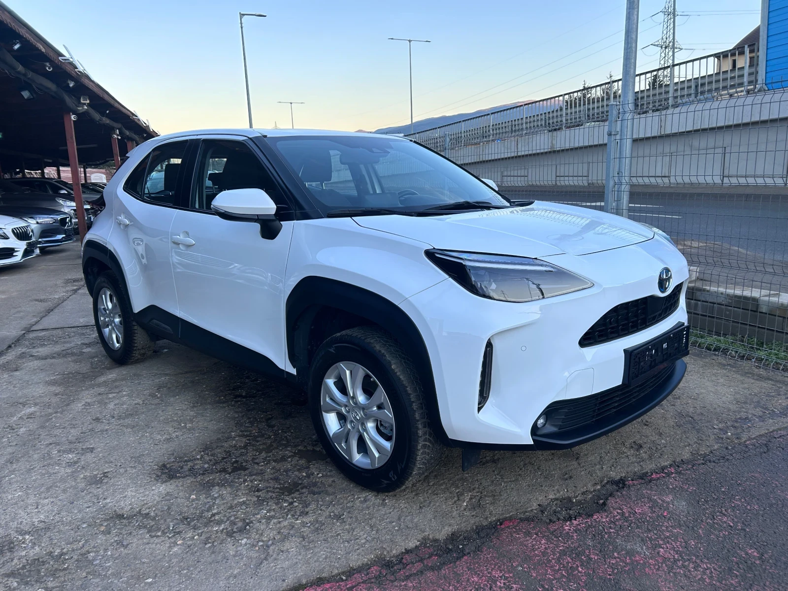 Toyota Yaris Cross 1.5 HYBRID  41000км - изображение 5