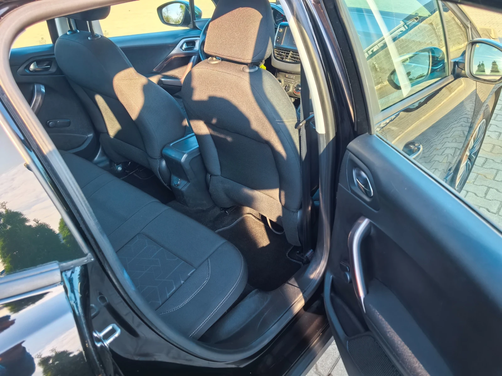Peugeot 2008 1.6HDI 99kc  - изображение 8