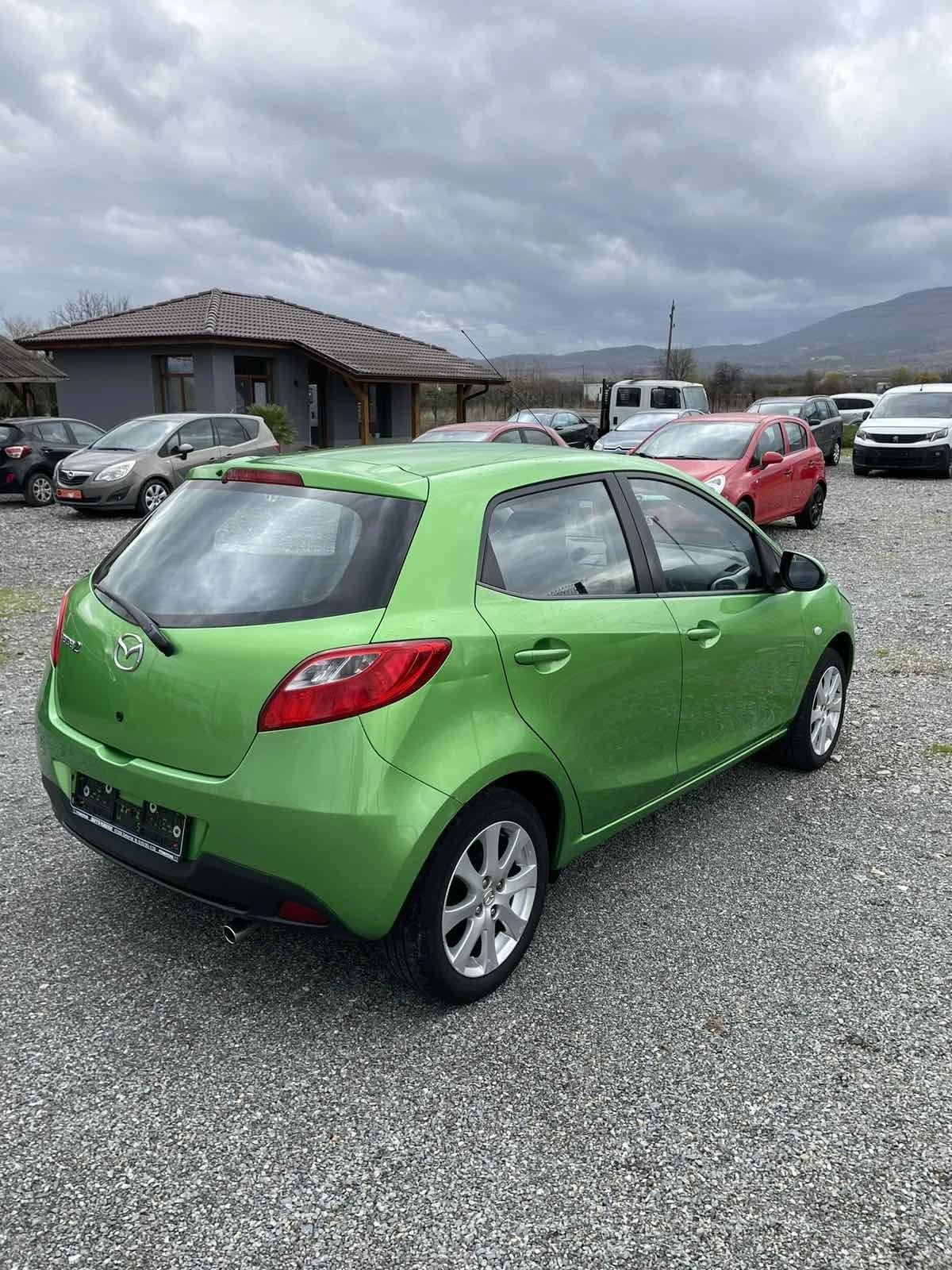 Mazda 2 1.3 i ! | Mobile.bg   4