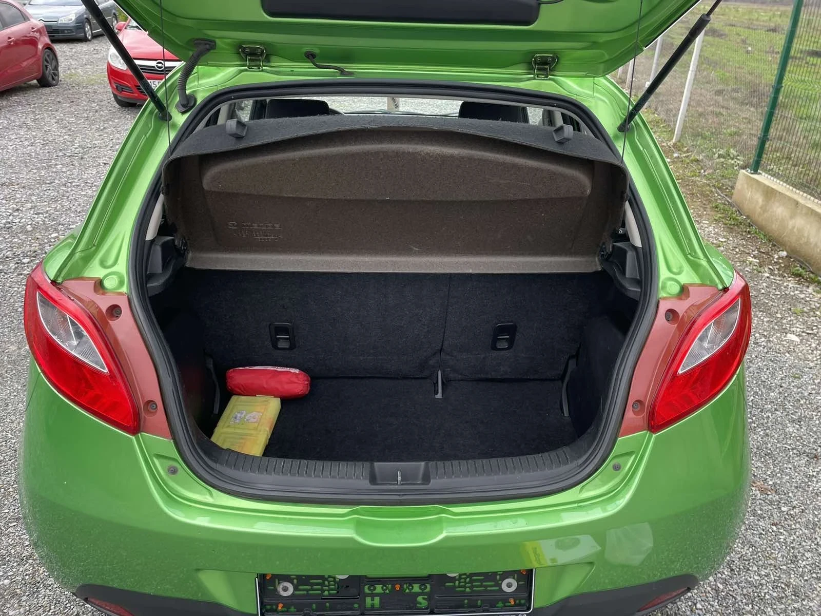 Mazda 2 1.3 i ! | Mobile.bg   7