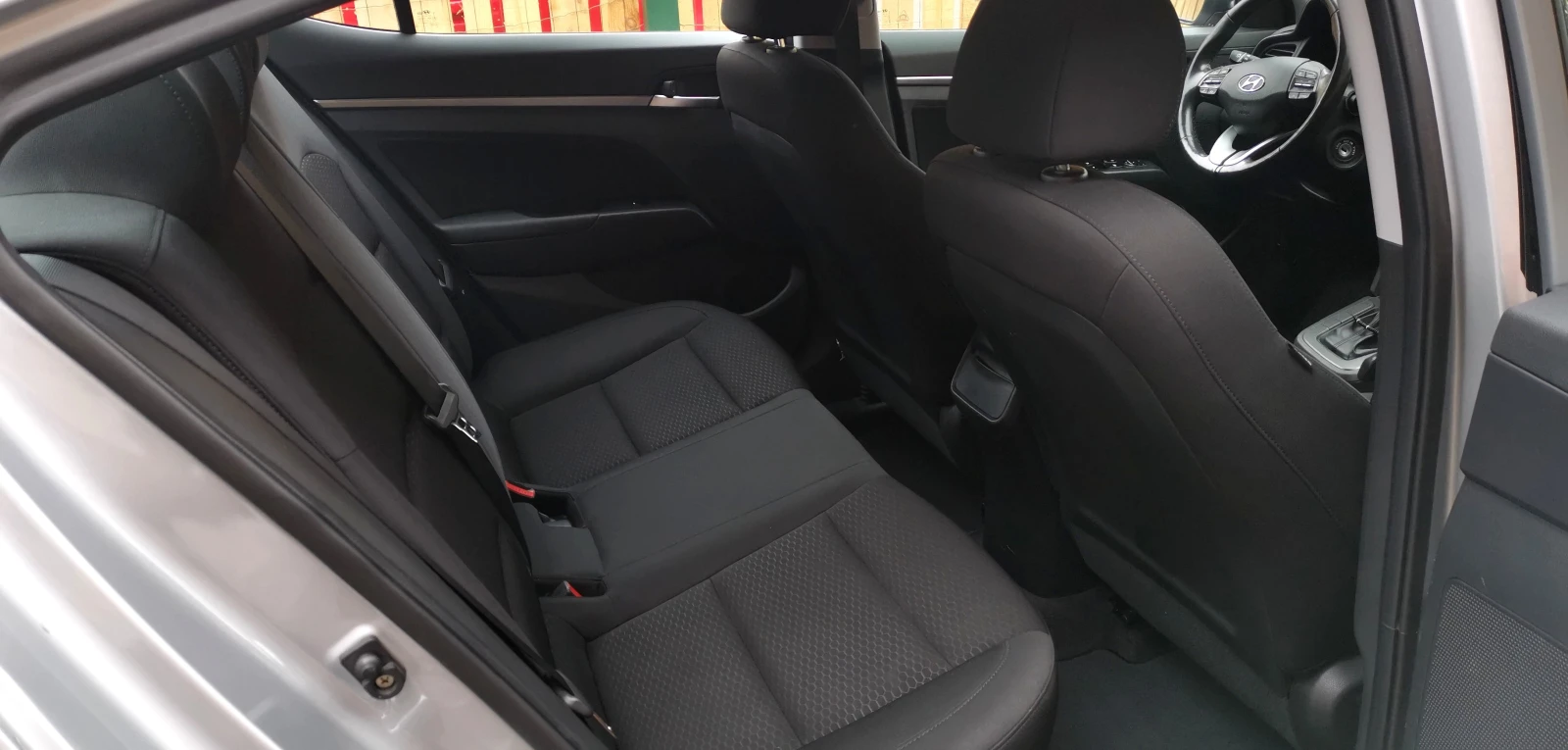 Hyundai Elantra | Mobile.bg   13