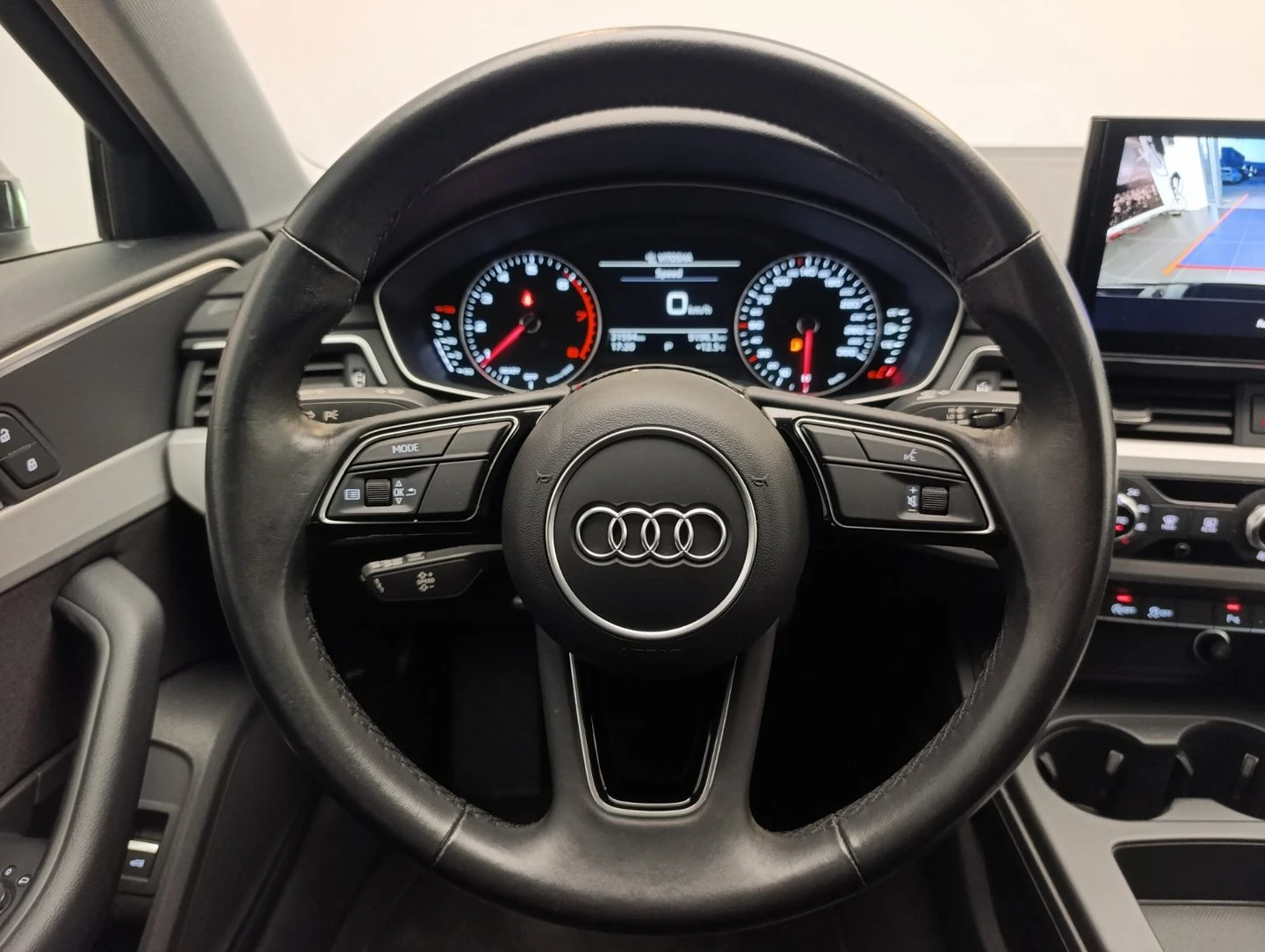 Audi A4 Limousine 35 TFSI, снимка 7 - Автомобили и джипове - 53915858