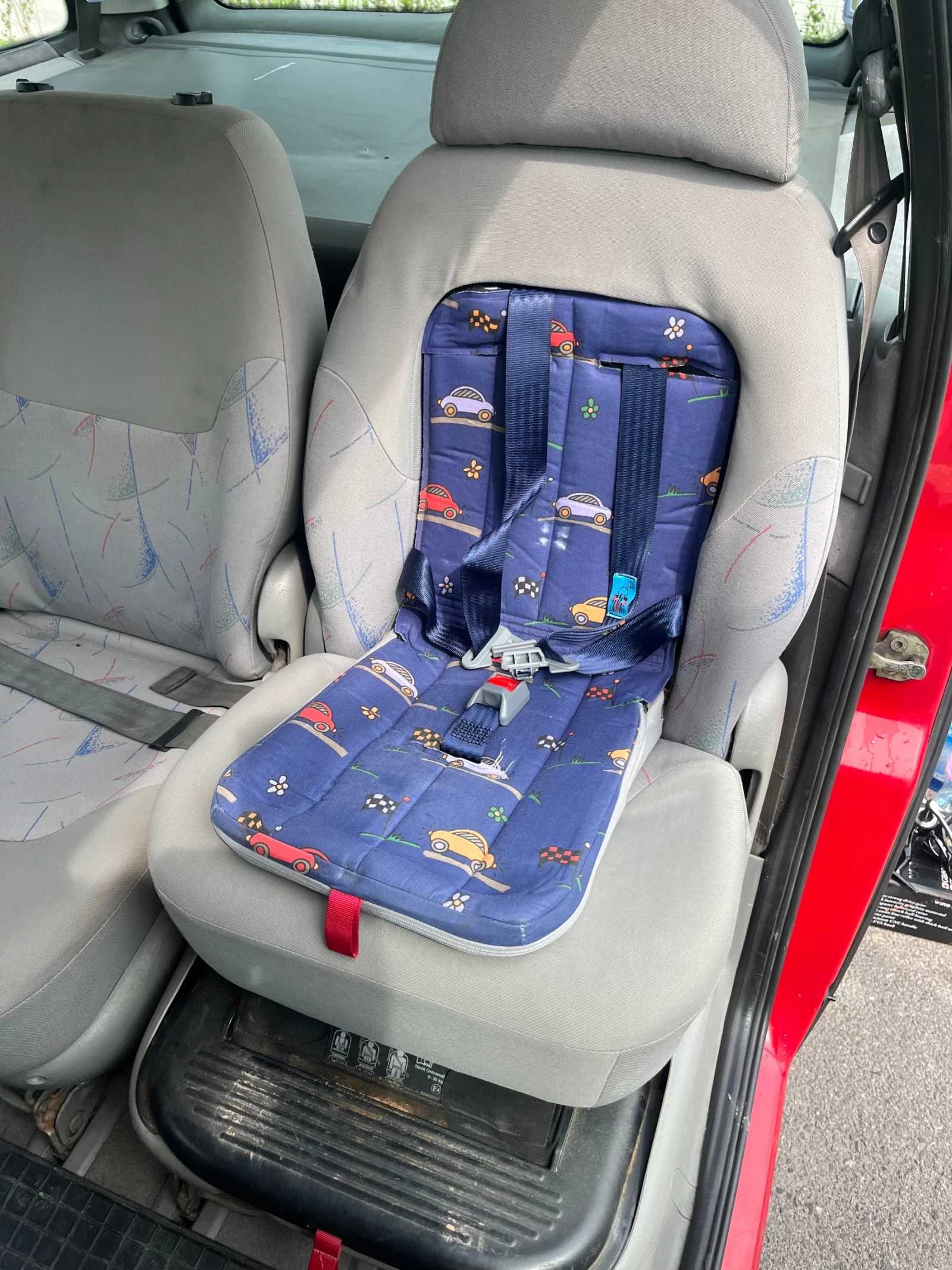 VW Sharan 1.9 TDI, снимка 11 - Автомобили и джипове - 54178312