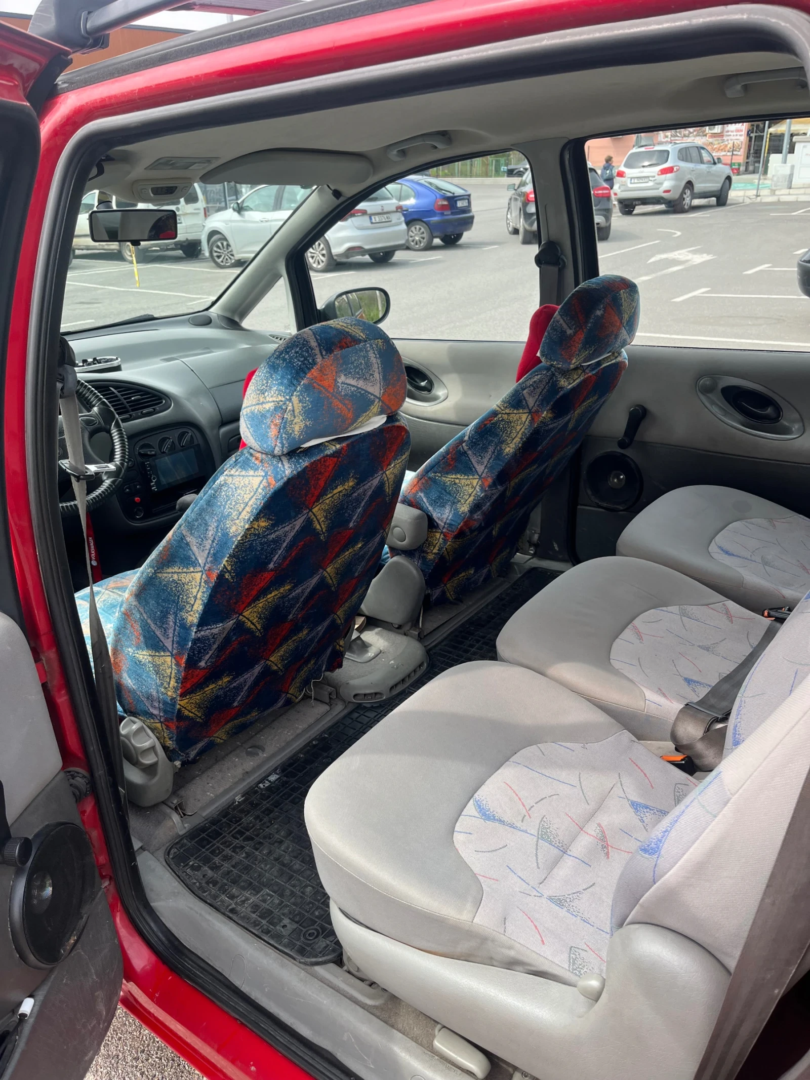 VW Sharan 1.9 TDI, снимка 10 - Автомобили и джипове - 54178312