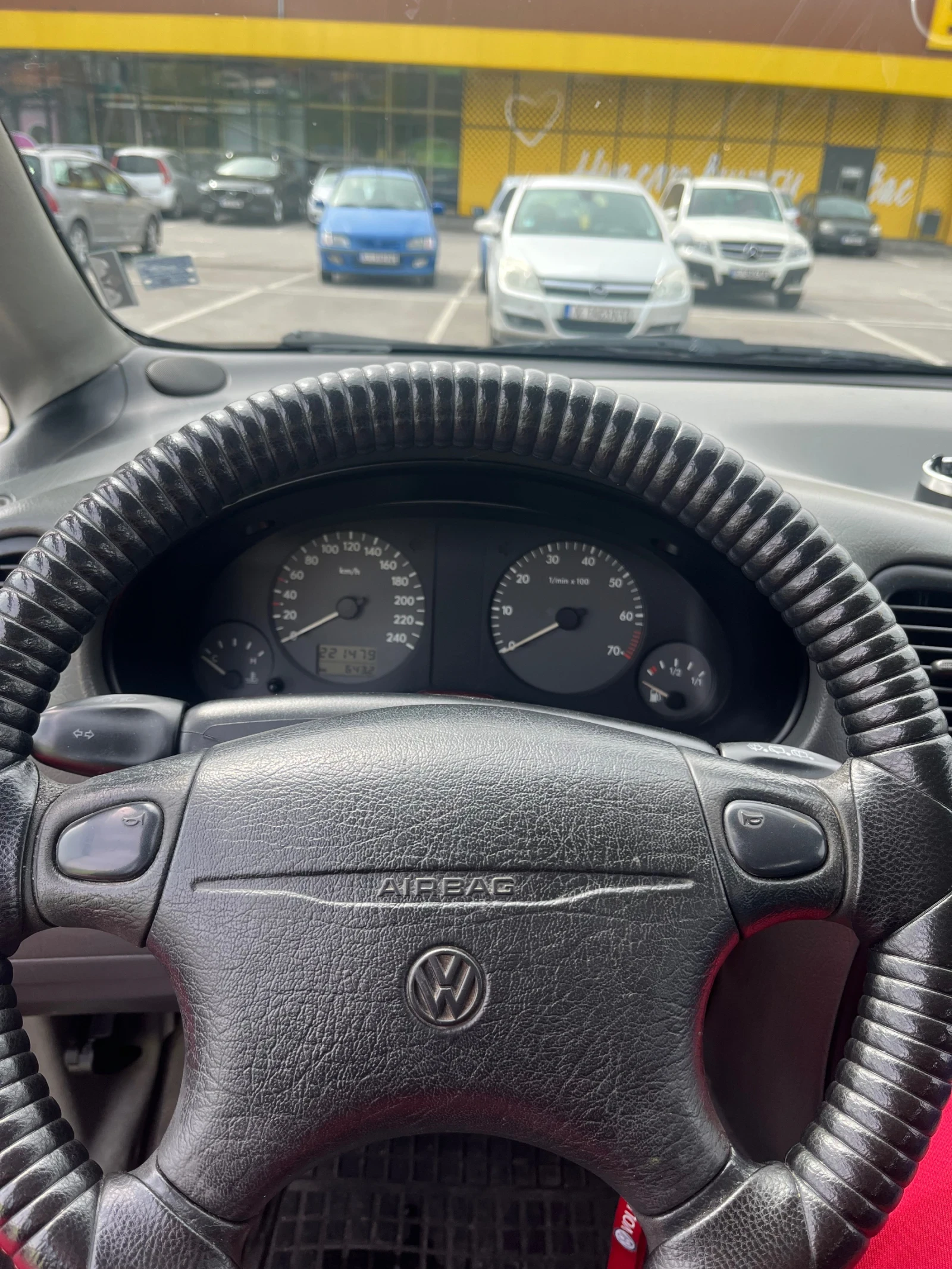 VW Sharan 1.9 TDI, снимка 9 - Автомобили и джипове - 54178312