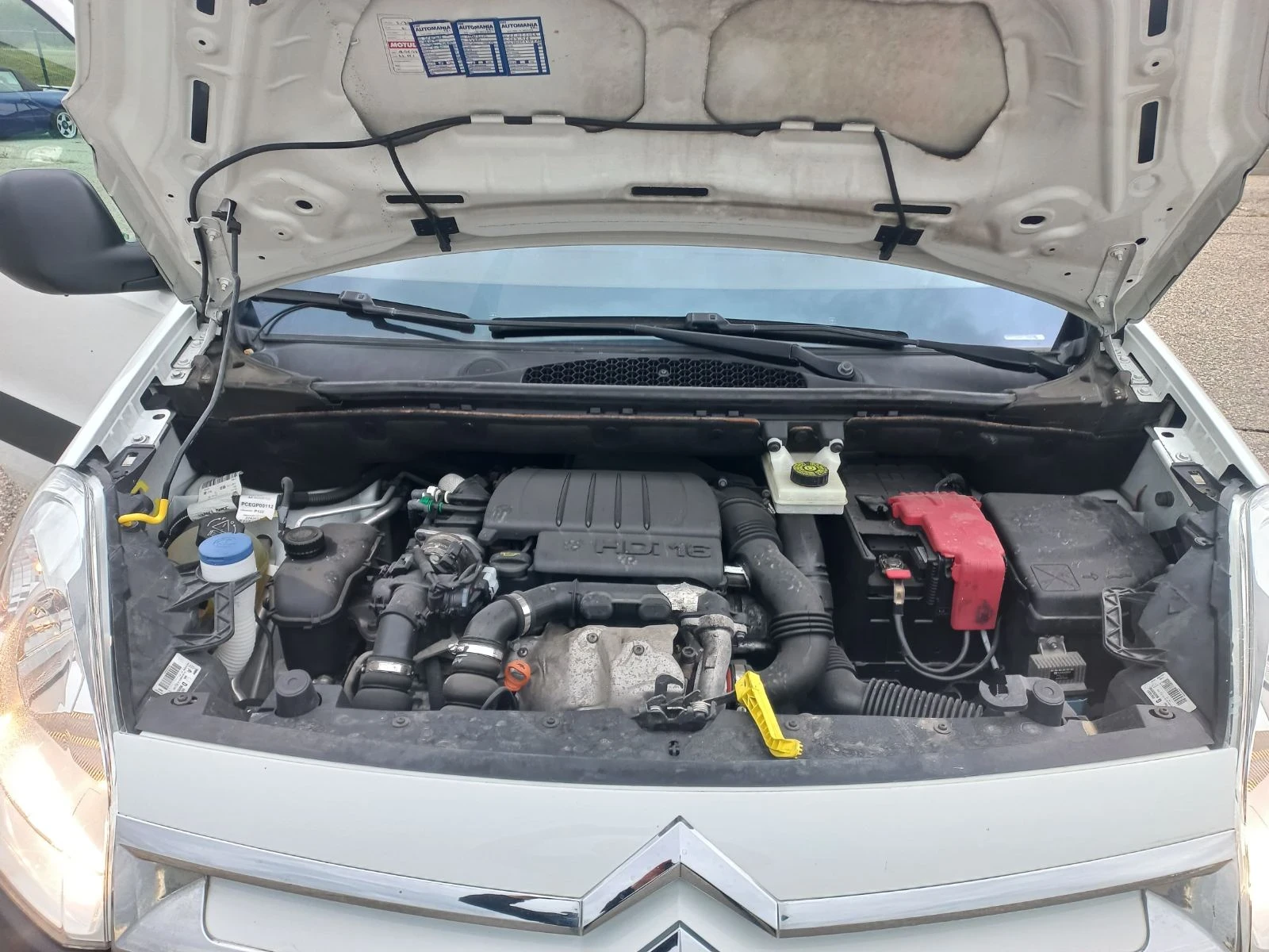 Citroen Berlingo 1.6hdi 90k.c., снимка 16 - Автомобили и джипове - 54609720