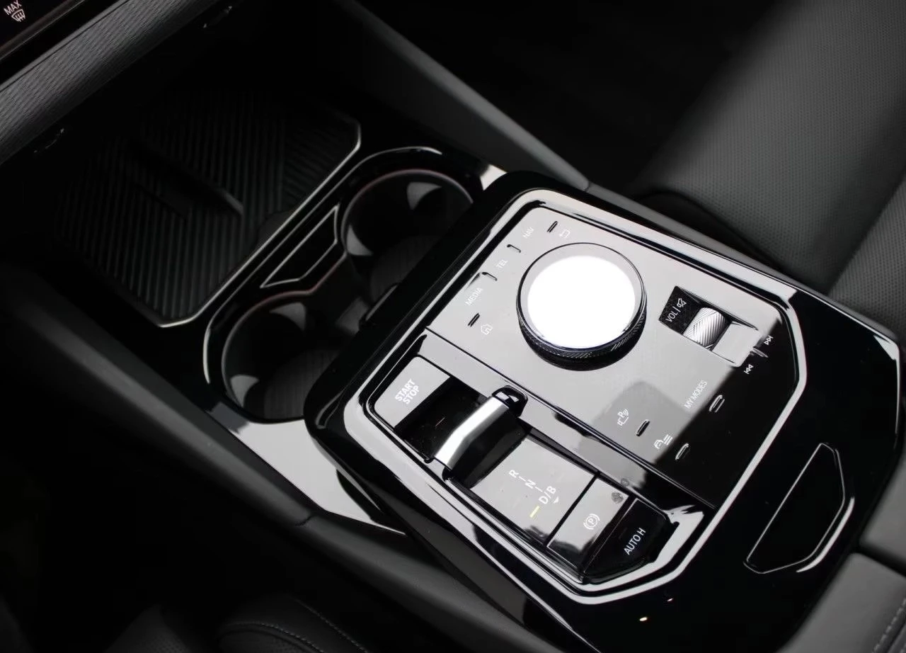BMW i5 xDrive 40 WLTP 538 km | Mobile.bg � ����������� 8